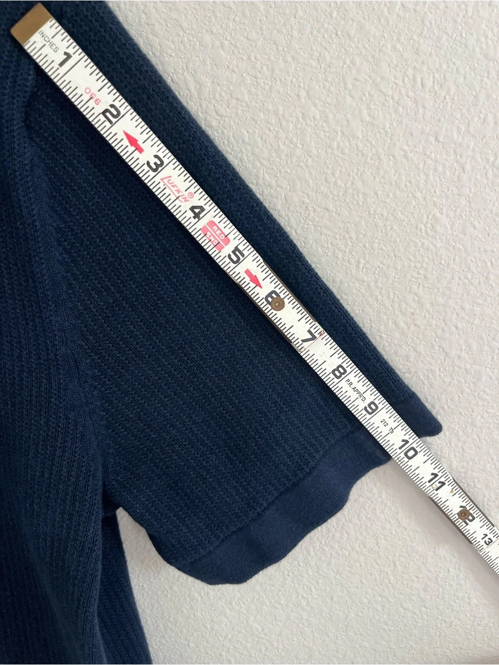 Banana Republic Men’s Dark Blue Short-Sleeve Button-Down Knit Shirt, Size M